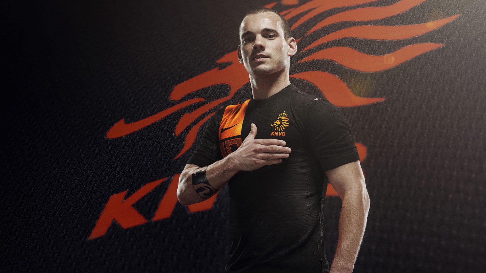 中国足球青训课程加强守门员核心能力培养，青少年足球守门员训练